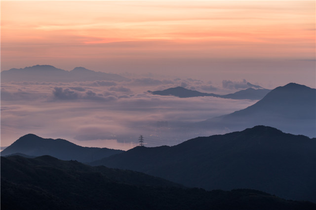 大帽山的日出美景.jpg