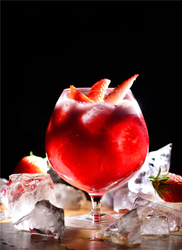 Strawberry Sangria.jpg