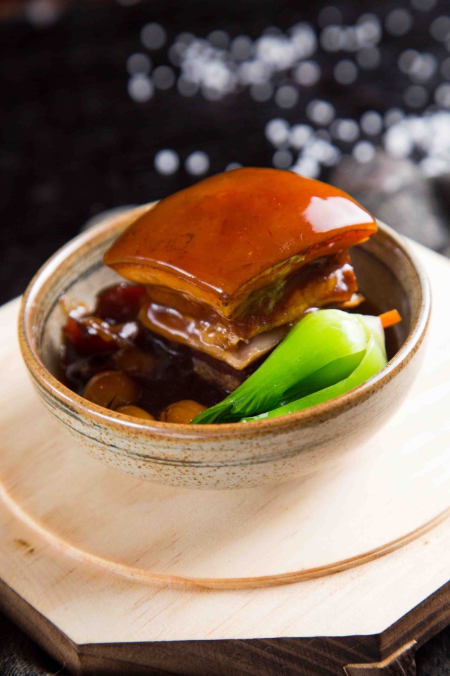 板栗酱香肉.jpg