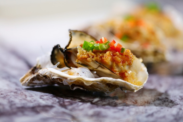 batch_剁椒蒸生蚝_横.jpg