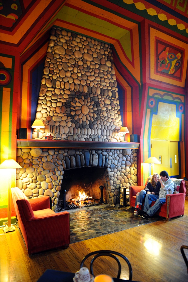 batch_Naniboujou Lodge couple at fireplace Grand Marais_Spruce Creek Photography.jpg