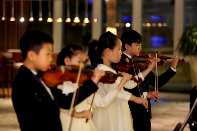 batch_表演1.jpg