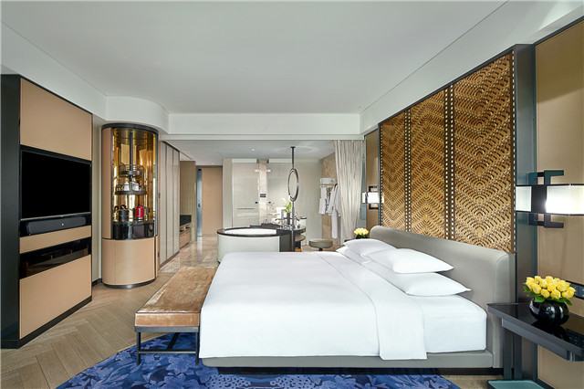 Sofitel Beijing Central - room_副本.jpg