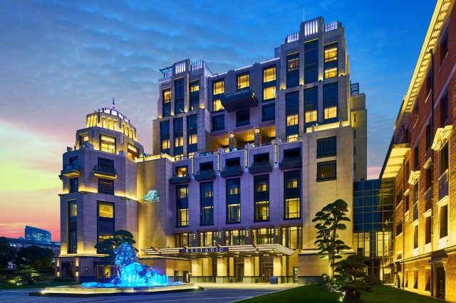 batch_酒店外观夜景Hotel Exterior Night view.jpg