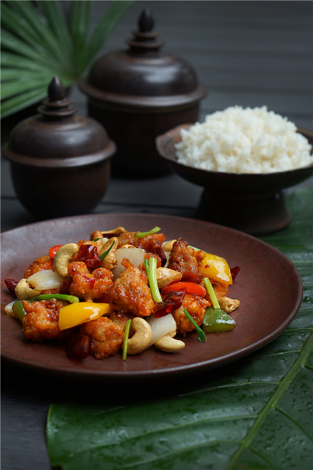 Gai Phad med ma-muang –Stir fried chicken with cashew nut.jpg