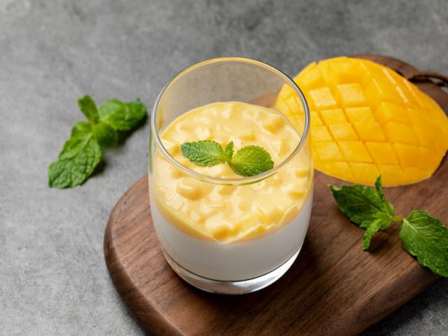 batch_Panna Cotta Mango.jpg