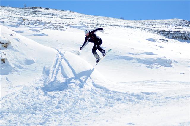 4.沙达格滑雪1.jpg