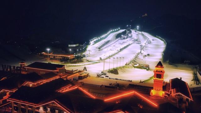 北京密云南山滑雪场-夜场开放.jpg