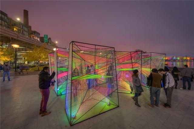 2.乔治城灯光艺术展.jpg