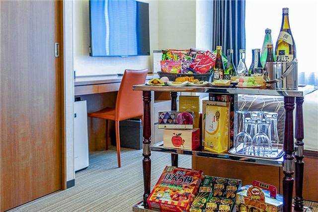 Oakwood Hotel & Apartments Shin-Osaka Yashoku Cart.jpg