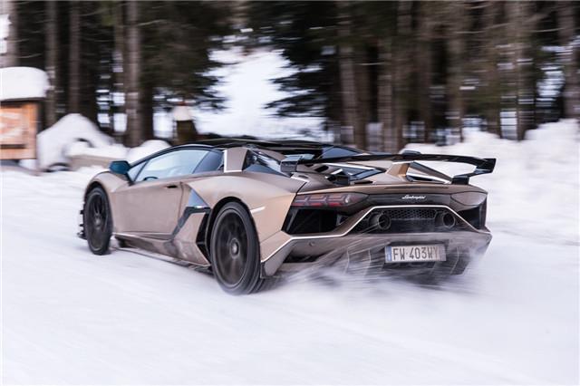 07 - 兰博基尼Aventador SVJ.jpg