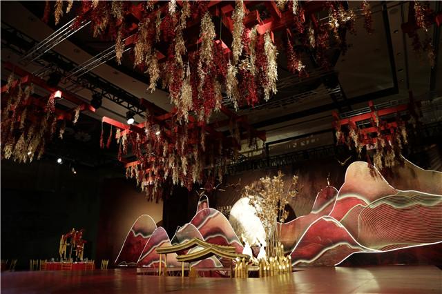 上海苏宁宝丽嘉酒店“谧境”婚礼秀宴会厅布景.jpg