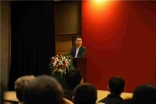 中国出版集团有限公司党组成员，中国出版传媒股份有限公司董事、副总经理李岩.jpg