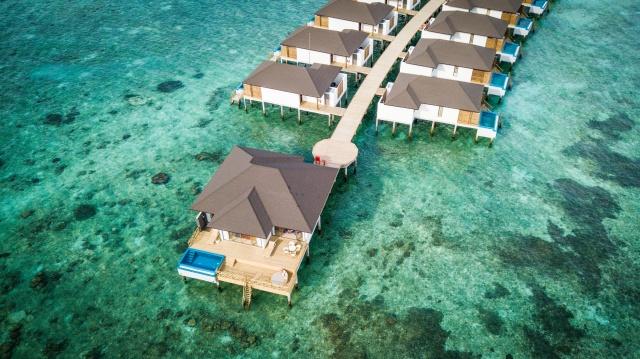 batch_mn58_11458_Wasserbungalows_Präsidentensuite.jpg