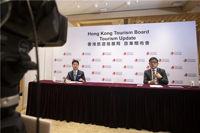 旅发局主席彭耀佳博士（左）及总干事程鼎一（右）线上讲述本港旅游业最新情况及旅发局未来工作部署-2.jpg