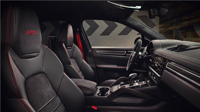 PORSCHE GTS.jpg