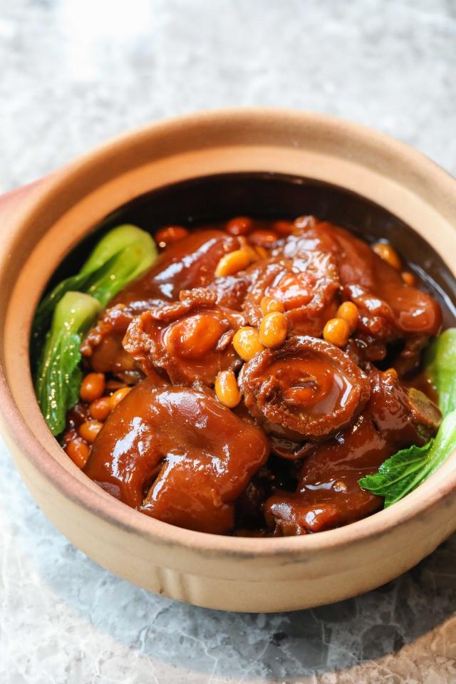 batch_鲍鱼黄豆焖黑猪蹄.jpg