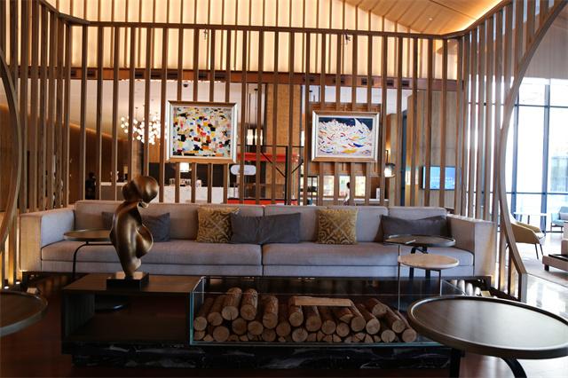 3.吴冠中-北京世园凯悦酒店大堂1.jpg