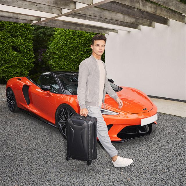 【新闻稿图1】迈凯伦F1车队赛车手Lando Norris.jpg