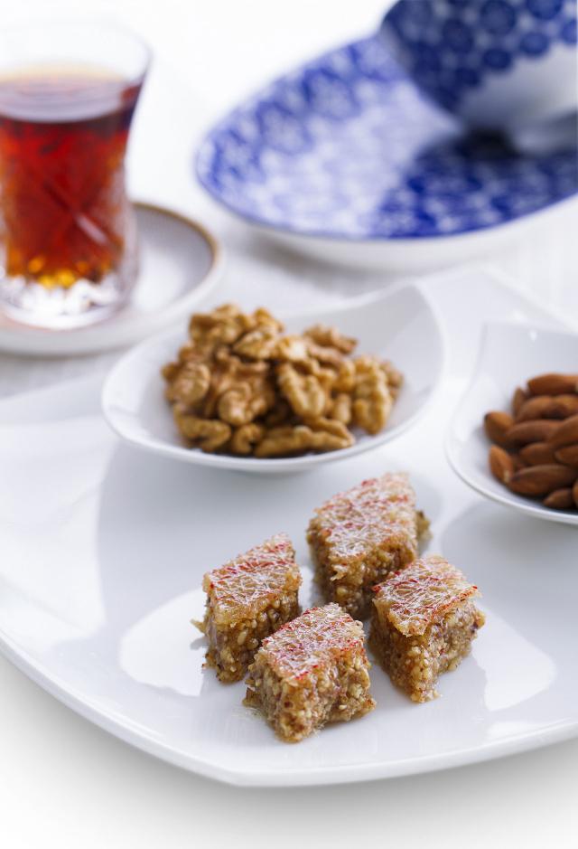 Sheki halva（pakhlava）.jpg