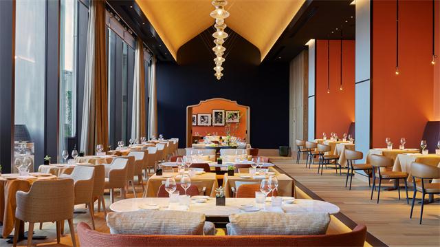 东京宝格丽酒店40层意大利餐厅IL RISTORANTE-NIKO ROMITO.jpg