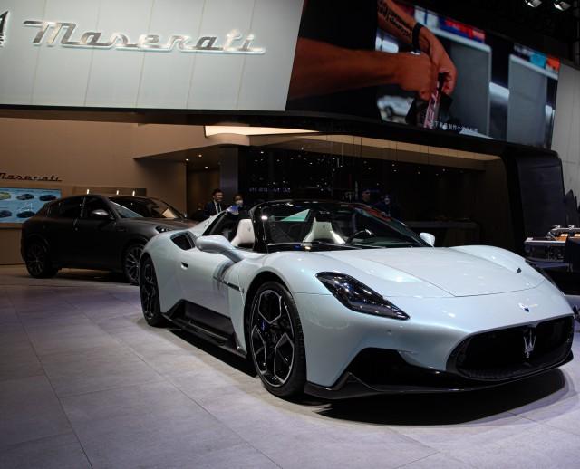 MASERATI MC20-52_副本.jpg