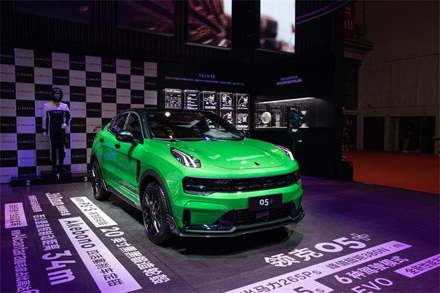 LYNK&CO 05.jpg