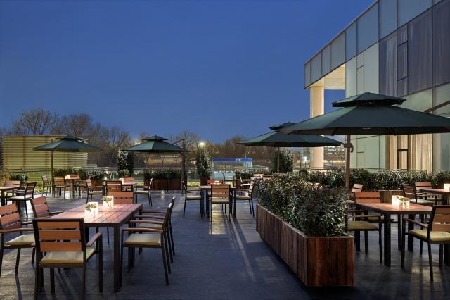 CDBCA_Cordis_Market_Garden_Terrace_2018_lores.jpg