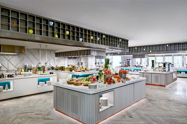 CDBCA_Cordis_Market_Kitchen_2018_lores.jpg