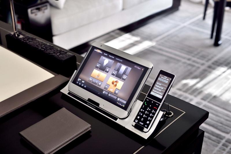 Room Detail_Tablet.jpg