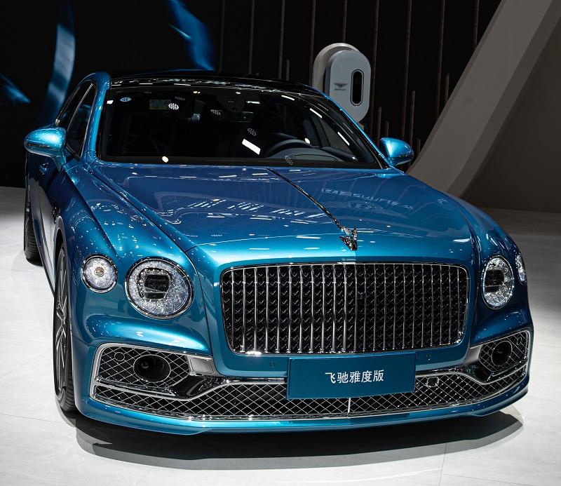Bentley Flying Spur Azure.jpg
