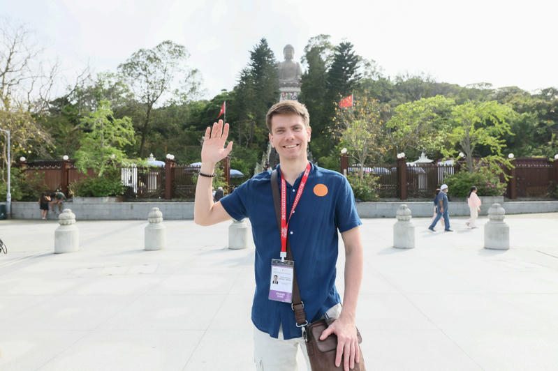 新闻稿配图9-与会嘉宾参与HKTB打造的香港旅游体验.jpg