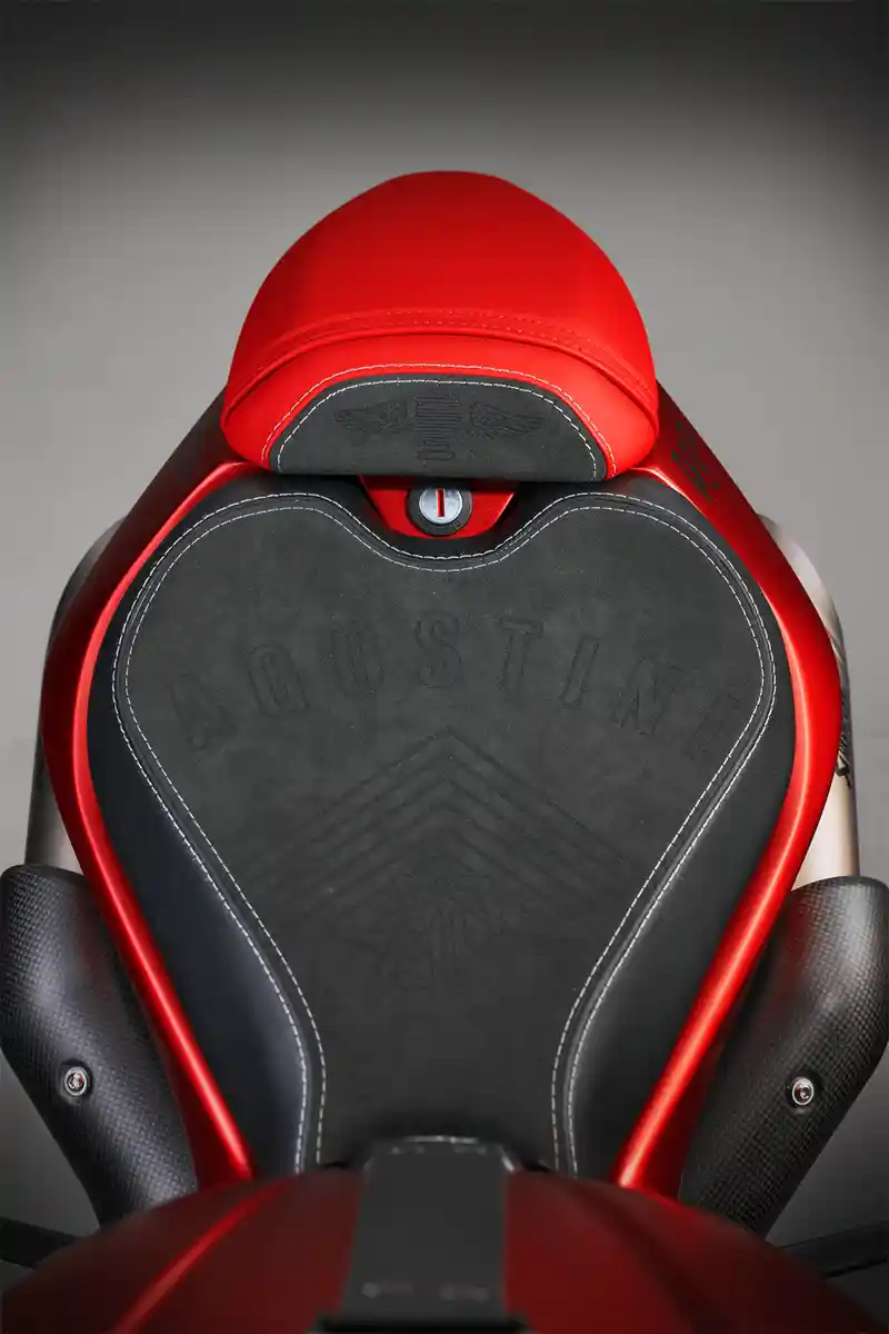 SV 1000 AGO_Alcantara_MV Augsta (2).jpg
