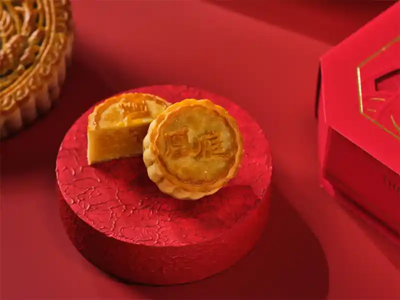 经典奶黄口味月饼.jpg