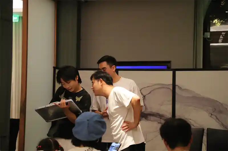 轻喜剧4.jpg