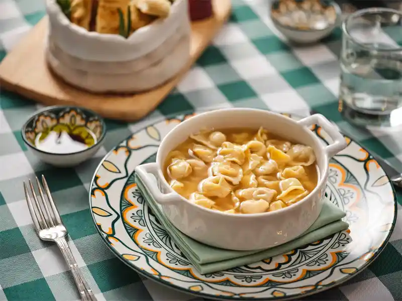 Italian Popup (4) - Cappelletti in Brodo 意式肉汤饺子.jpg