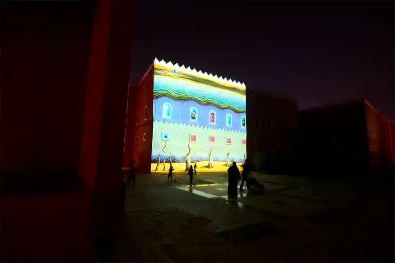 Safeya Binzagr_婚典图景_摄影_2025年努尔·利雅得灯光节.jpg